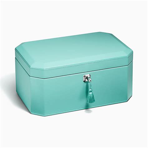 tiffany and co box necklace